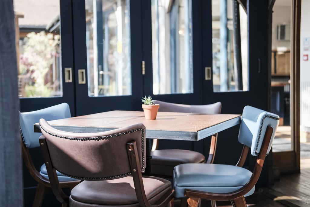 Cromwell Arms Country Pub With Rooms Ромси Экстерьер фото