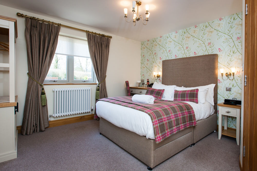 Cromwell Arms Country Pub With Rooms Ромси Экстерьер фото