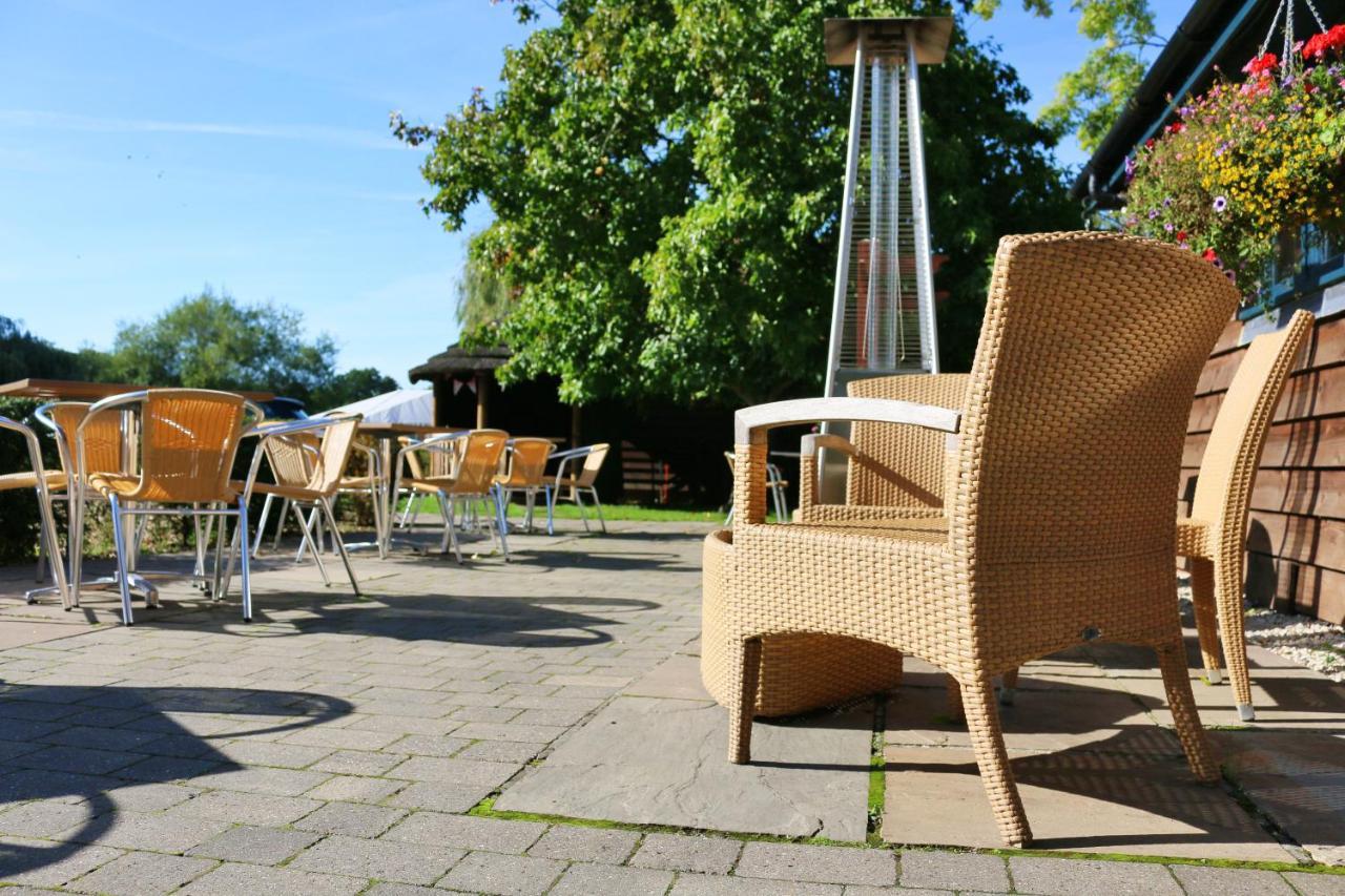 Cromwell Arms Country Pub With Rooms Ромси Экстерьер фото