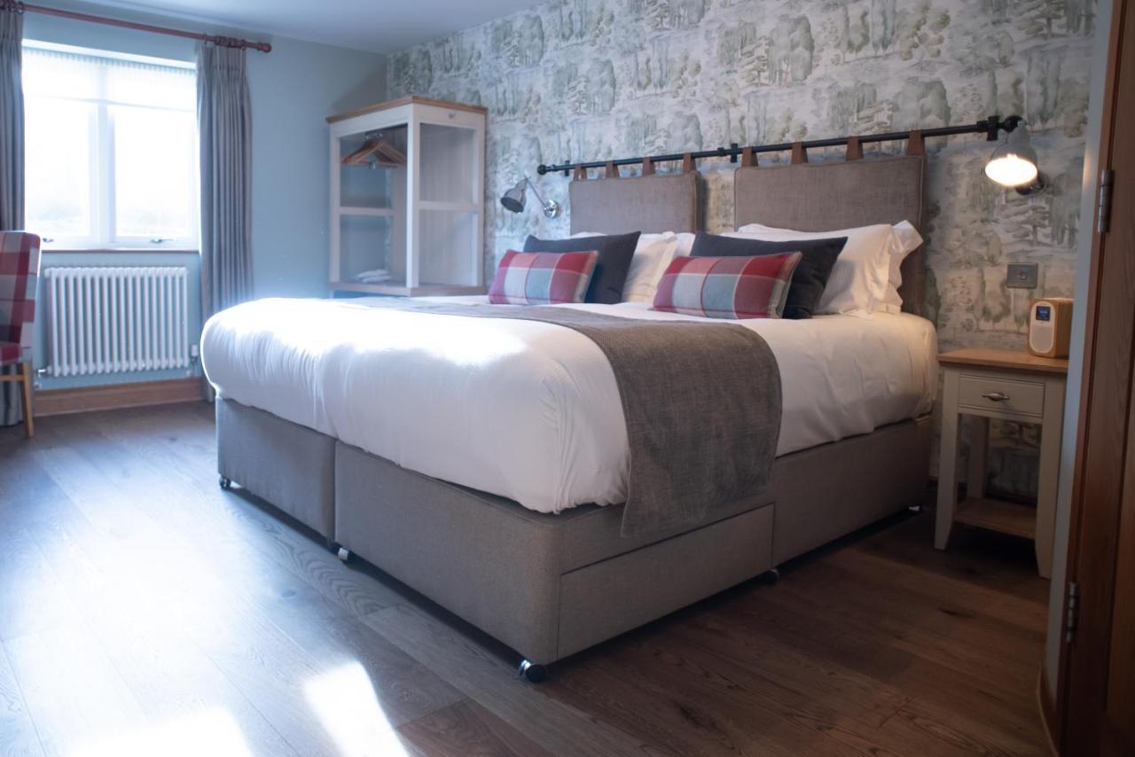 Cromwell Arms Country Pub With Rooms Ромси Экстерьер фото