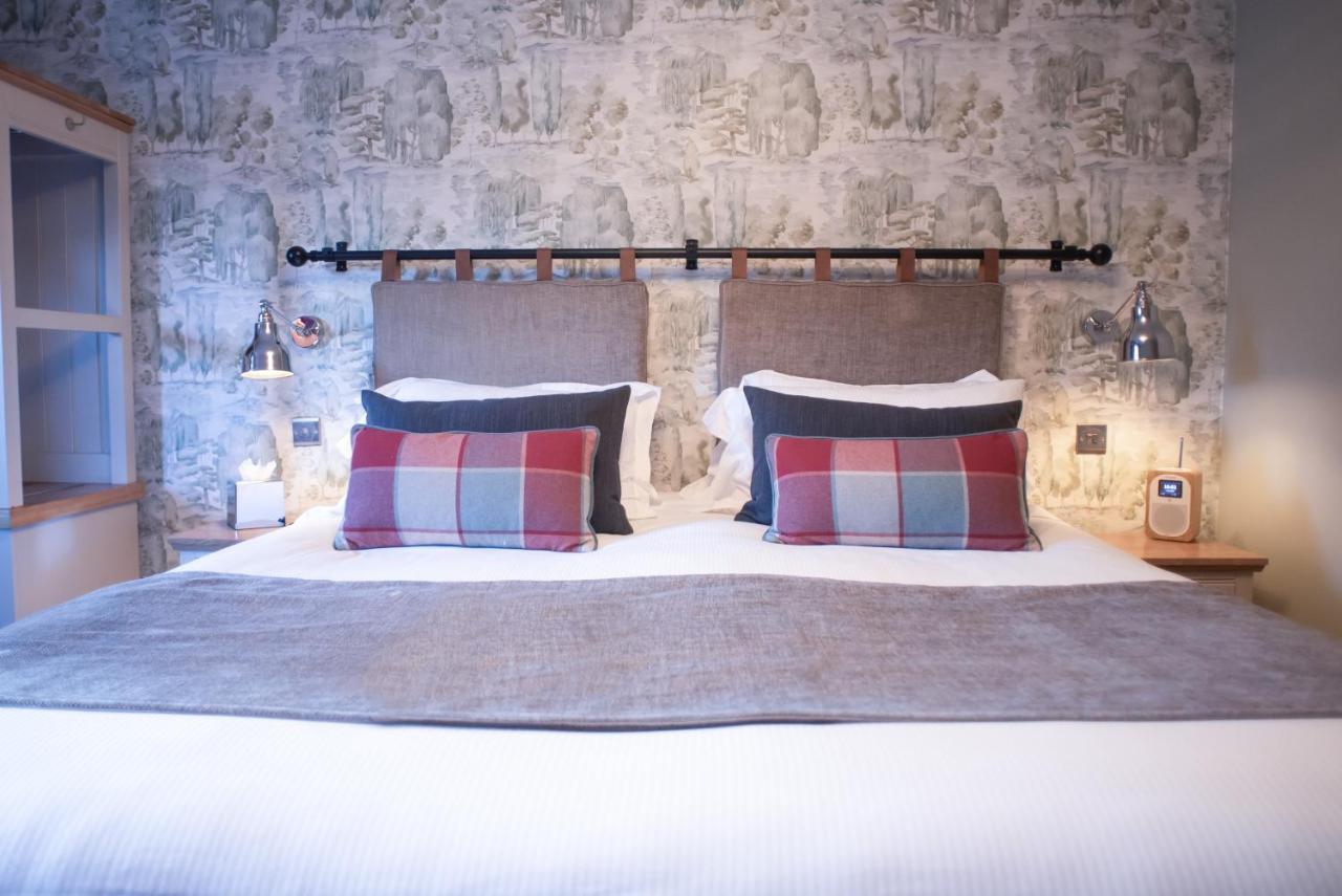 Cromwell Arms Country Pub With Rooms Ромси Экстерьер фото