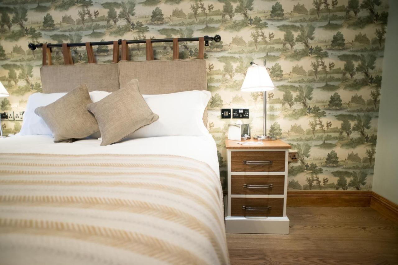 Cromwell Arms Country Pub With Rooms Ромси Экстерьер фото